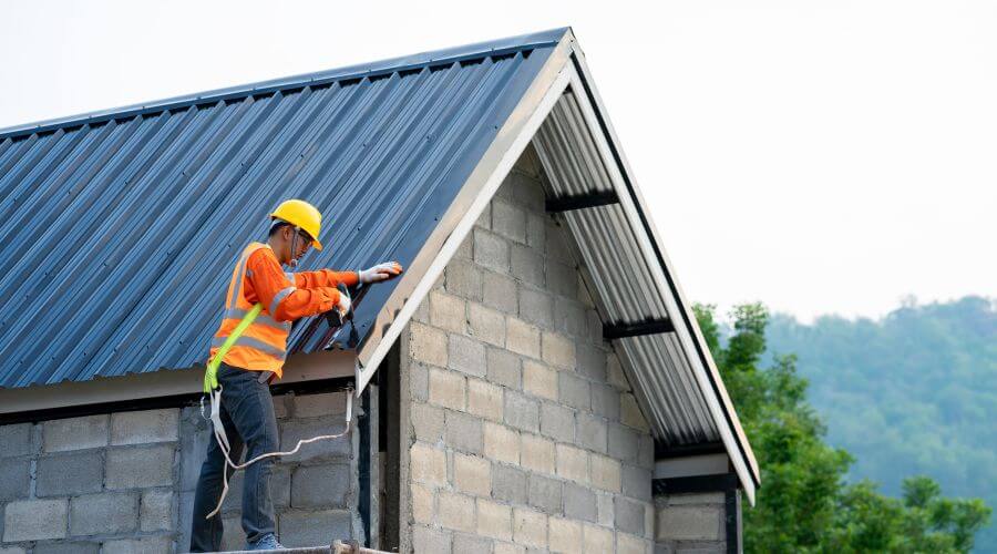 Expert Emergency Roof Repairs services in Willard, MT